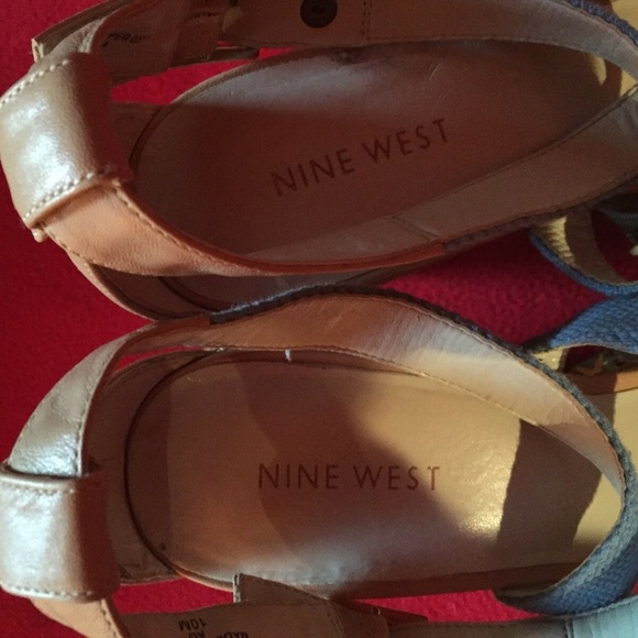 Nine West Wedge Sandals - Multi Green Colors - 10M - Picture 4 of 6